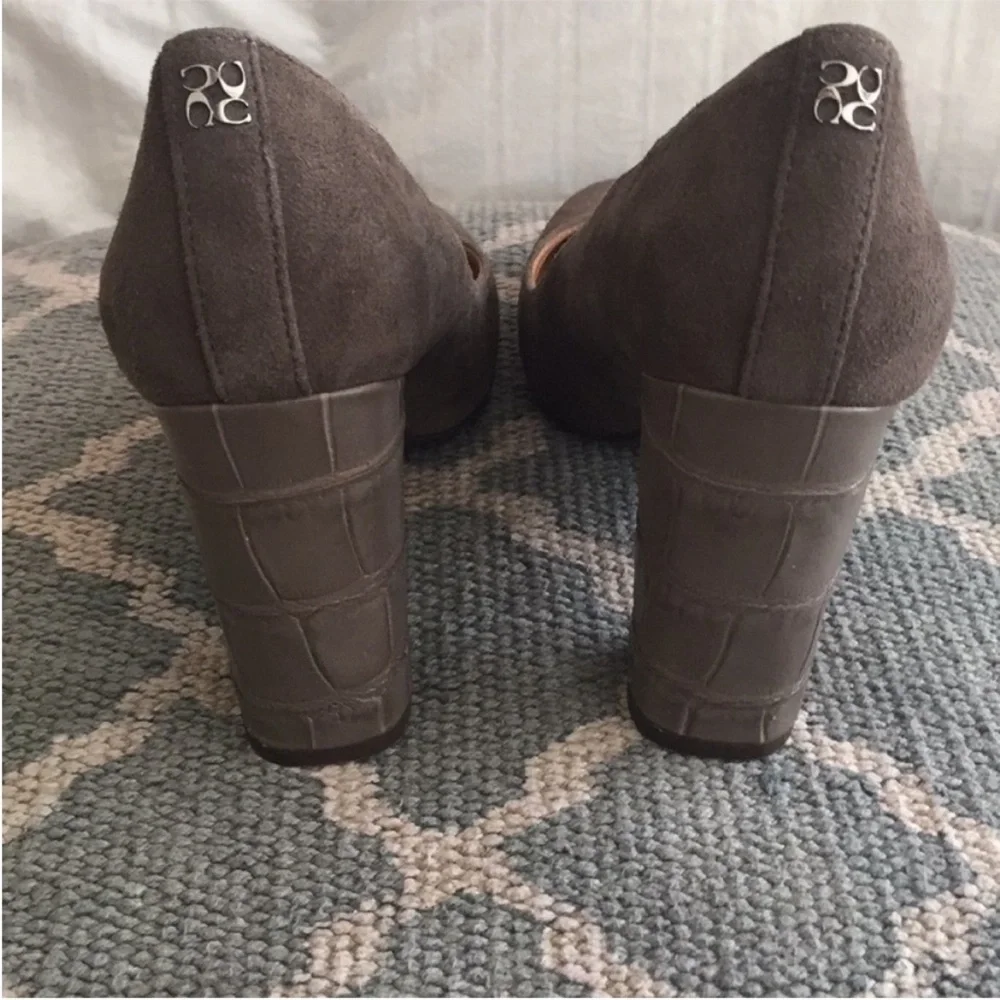 COACH Ophelia Suede and Embossed Croc Heels Size 6.5